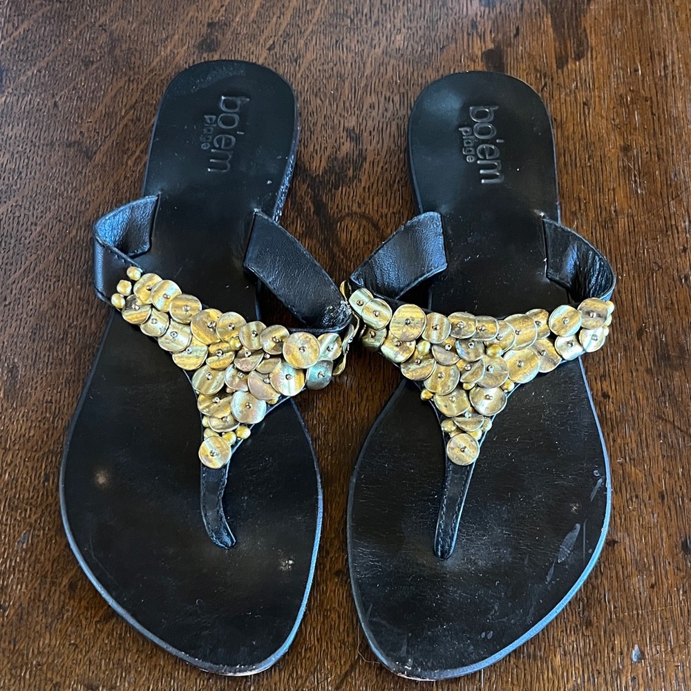bo’em plage flip-flop sandals black leather  w gold metal design women’s size 39